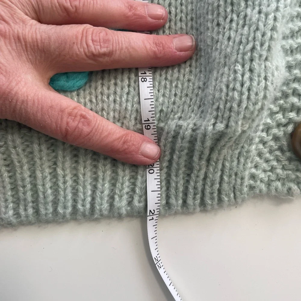 Floral Embroidered Cardigan - Green - Picture 4 of 7